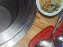 -山里屯铁锅炖·东北菜(康桥店)