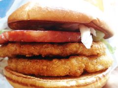 俄式红肠双层香鸡堡-麦当劳(东急新天地店)