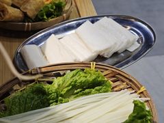 -王奋斗贵州酸汤牛肉火锅
