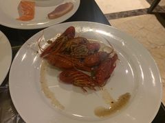 -大中华希尔顿酒店-念自助餐·嗨啤·小龙虾