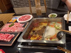 -百年川椒重庆老火锅(光谷店)