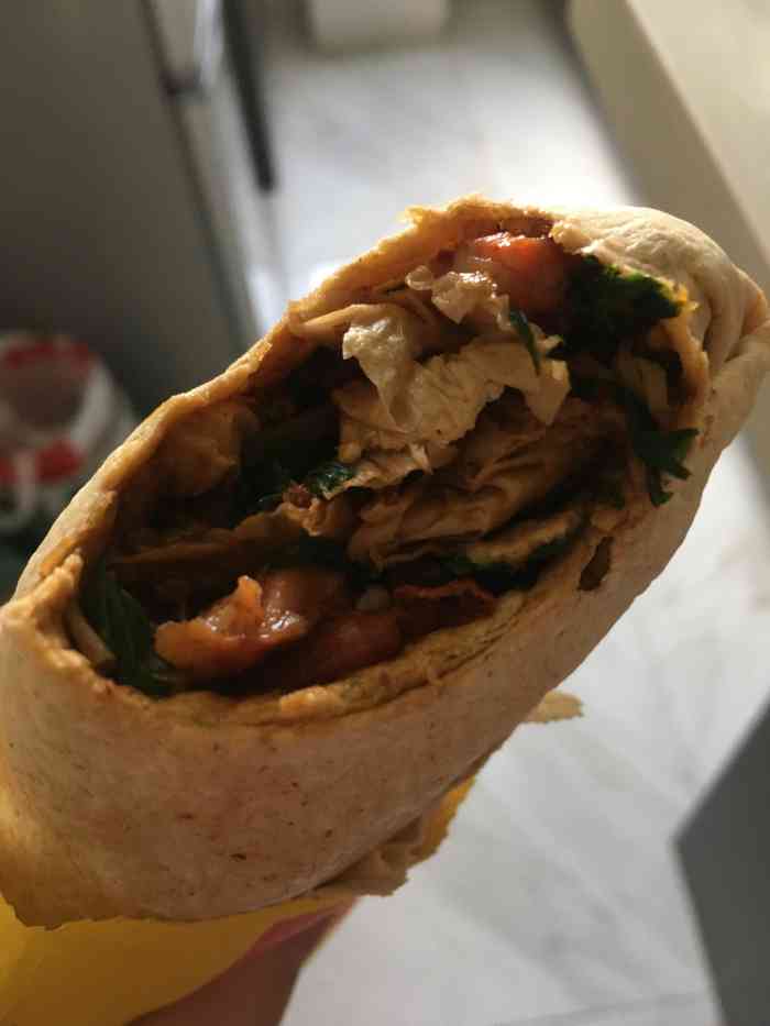 于飞成炸串卷饼水韵新苑店