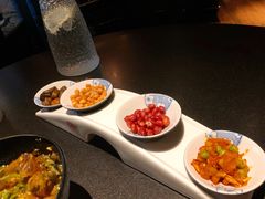 前菜四小碟-凤凰湘语·海派湘菜(浦东旗舰店)