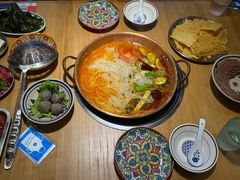 -洱火云南酸菜牛肉火锅(石景山当代商城店)