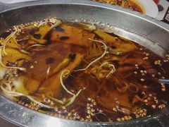 -鑫巴蜀小镇 · 水煮鱼专研店(玉桥店)
