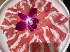 薄切肥牛-三人行骨头王火锅(长寿店)
