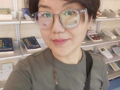 -无奔眼镜·蔡司·依视路授权店(马家堡店)