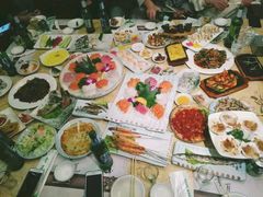 -青瓦餐厅·生鱼片·韩园烤肉(西塔店)