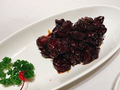 越式牛仔粒-新吉士·上海菜(浦东LCM置汇旭辉店)