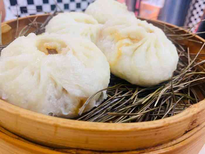 松枝包子-"包子不错,但也没有想象那么好!听老板的."-大众点评移动版