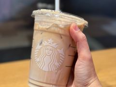 特浓拿铁咖啡-星巴克(上海虹桥新天地二店)