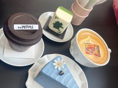 -看得到风景的咖啡馆(白玉兰广场店)