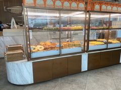 面包甜点陈列柜-奈雪的茶(重庆万象城北区店)