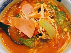 -花馬肆.云南过桥米线(汉神购物广场现场熬汤店)