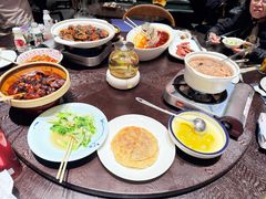 -丽华园·武汉地标楚菜餐厅(青山江滩店)