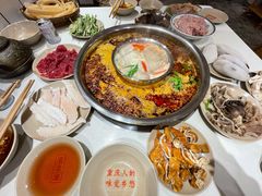 -岗上渣渣老火锅(两路口店)