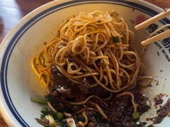 -矮子粉店1985·长沙米粉(湘春路店)