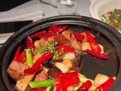 椒麻黑蒜安格斯牛肉粒-悦轩中餐厅·高空江景·杭州柏悦酒店