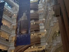 -新世界大丸百货