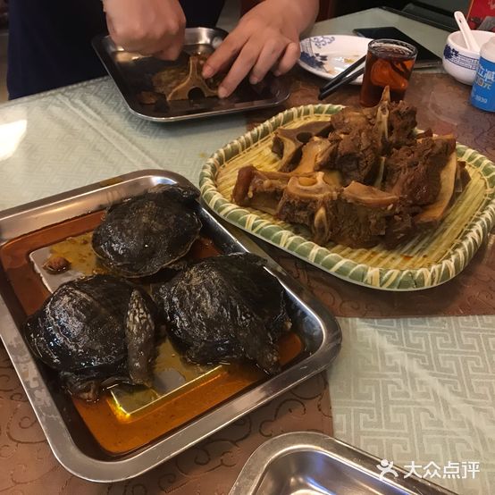 老荆沙酒楼(深圳路店)