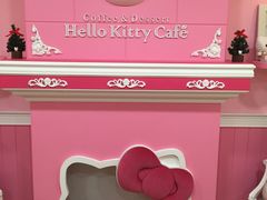 -Hello Kitty Cafe(弘大店)