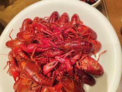 -肥肥虾庄·金牌油焖大虾(汉街SKP店)