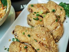 -Chom Cafe and Restaurant