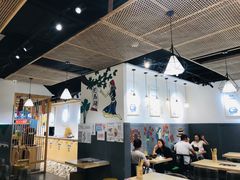 大堂-花馬肆.云南过桥米线(汉神购物广场现场熬汤店)