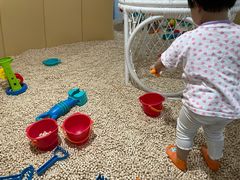 -蓝鲸奇亲子游泳俱乐部