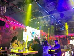 -喜鹊音乐酒馆(西街店)