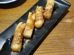 -沪小二炭火蛙锅(淮海中路美食不夜城店)
