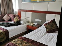 -南京双门楼宾馆(盐仓桥地铁站阅江楼店)