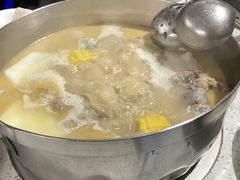 -肥仔文澳门猪骨煲(南京西路店)