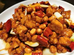 -万重锦·人文川菜馆(骡马市店)