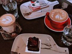 -UNI UNI(环亚凯瑟琳店)