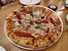 -城市大道红炉披萨烘焙坊