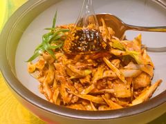 敲糖棒棒鸡-辛香汇·现炒川菜(淮海路百盛店)