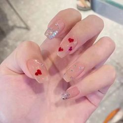 -悦指间美甲美睫