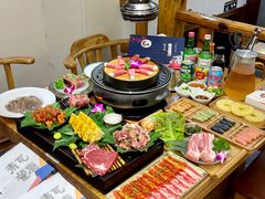 -青瓦餐厅·生鱼片·韩园烤肉(西塔店)