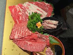 -铭牛烧肉·和牛海鲜自助(高新月牙湖店)