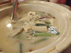 -大树下海鲜饭店