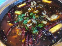 肥肠牛蛙砂锅-马头巷·食景园(苏州总店)