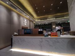 -星巴克臻选(深圳龙华红山天虹店)