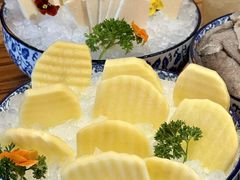 -旧街市鲜货老火锅(大光路店)