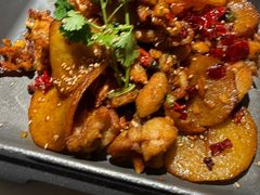 馋嘴香锅牛蛙-佬肥猫(国华广场店)
