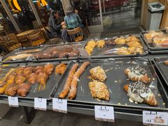 -OUR Bakery(中海环宇荟店)