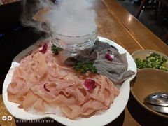 -白乐天毛肚火锅馆(解放碑店)