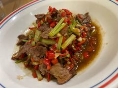 鲜炒黄牛肉-憨伢子·家常菜小食堂·有锅气の炒菜(江汉路店)