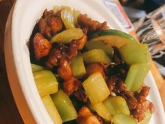 傣家柠檬鸡-苹果树下艺术餐厅(宋庄店)
