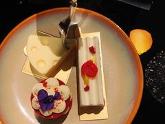 红丝绒蛋糕-上海苏宁宝丽嘉酒店·Cafe Bellagio西餐厅